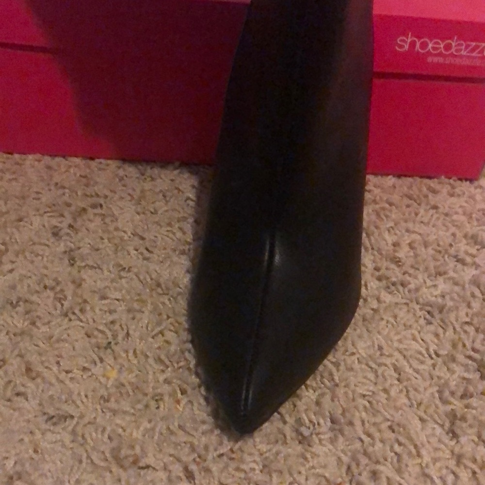 Boots - Picture 4 of 4